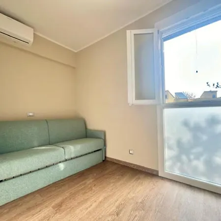 Villa Charming With Garden And Views In Albarella *
