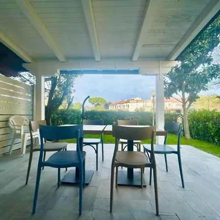 Charming With Garden And Views In Albarella Villa Albarella Island